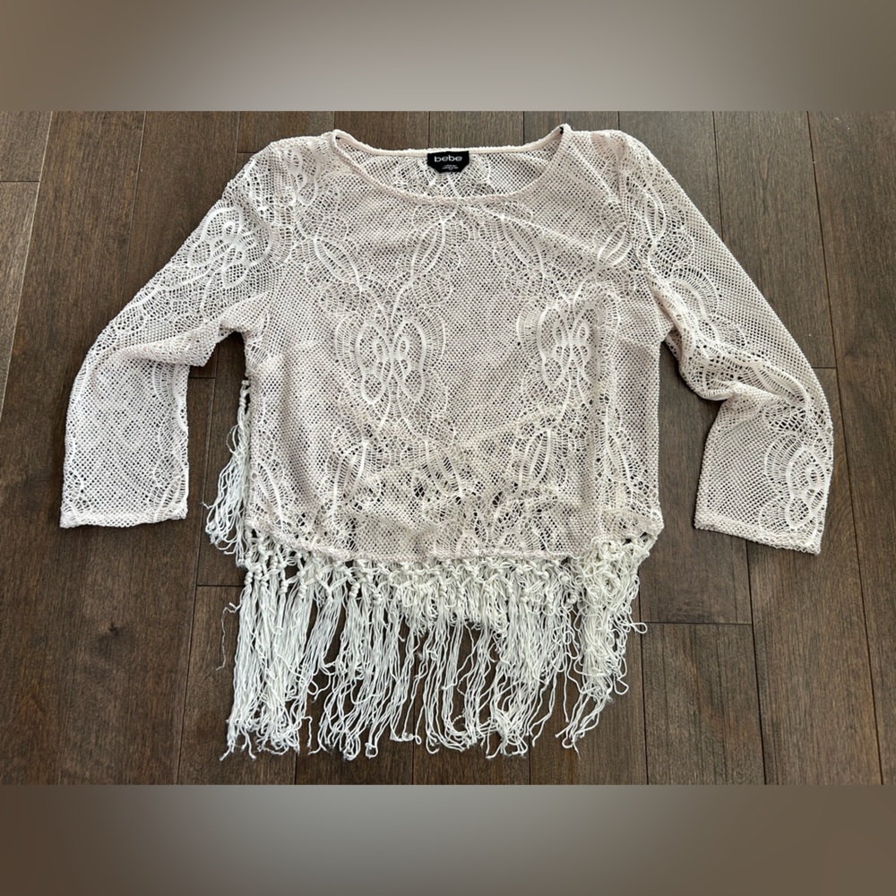 bebe White Crochet Fringe‎ top size large